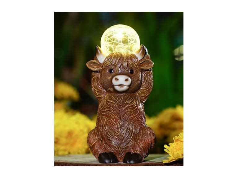 Solar Highland Cow Outdoor Garden Décor