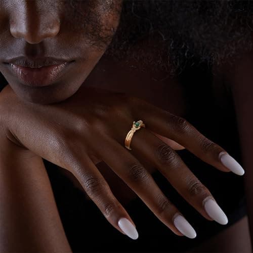 Valloey Rover Remerald Rings for women 14K Gold Plated Dainty Fake Emerald Cut Rings for Women Cubic Zirconia Fake Engagement Rings Cute Green Ring for Women Gold Jewelry Trendy Size 6 - Thumbnail 3