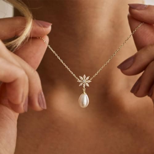Decholly Gold Pearl Necklaces for Women Trendy, 14K Gold Plated Dainty Necklace Simple Pearl Necklaces for Women Trendy Wedding Birthday Jewelry - Thumbnail 4