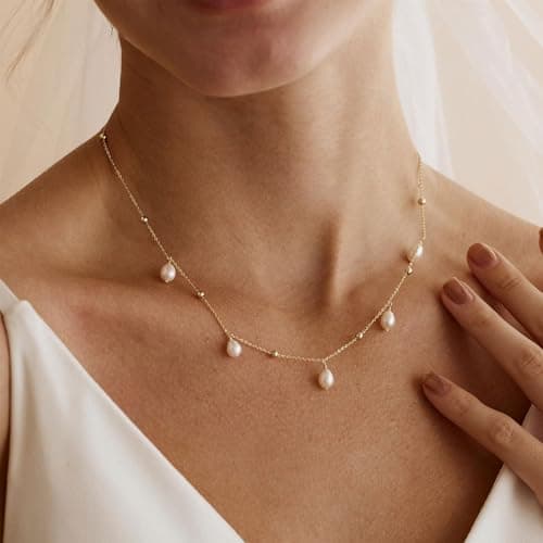 Decholly Gold Pearl Necklaces for Women Trendy, 14K Gold Plated Dainty Necklace Simple Pearl Necklace Women's Jewelry Friend Birthday Wedding Jewelry Gifts for Women - Thumbnail 3