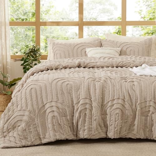 Bedsure Boho Tufted Khaki Twin/Twin XL Comforter, GentleSoft™ 2 Pieces Boho Farmhouse-Style Decor Bedding, Arch Bedding for All Seasons, 1 Bed Comforter, 1 Pillow Shams, 68x88 Inches