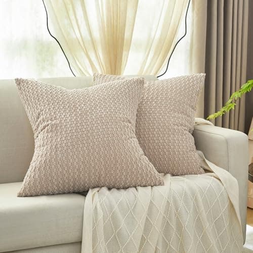 DCSKY Throw Pillow Covers 18x18，Pack of 2 Corduroy Decorative Throw Pillow Covers, Bohemian Style Home Decor for Sofa,Living Room,Couch Bed Decorative Throw Pillow Cover（Beige）