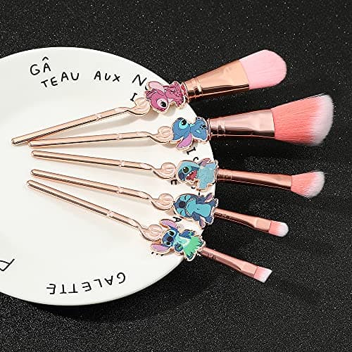 Cute Cartoon Girl-Themed 5-Piece Makeup Brush Set – Premium Synthetic Bristles for Foundation, Blending, Face Powder, Blush, Concealer & Eye Shadow - Thumbnail 4