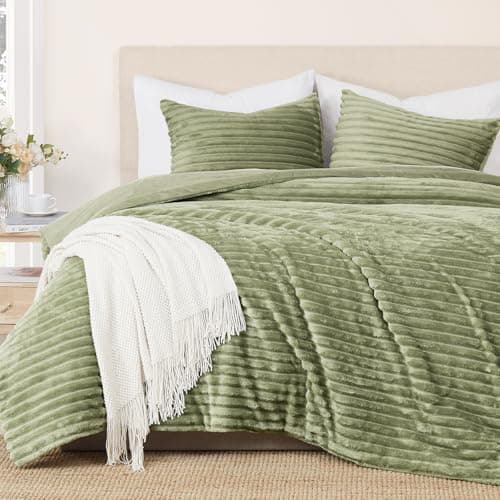 Geniospin Fleece Queen Comforter Set, Soft Fuzzy Queen Bedding Sets, 3-Pieces Green Comforter Set for All Season, Warm Fluffy Comforter with 2 Pillow Cases - Image 1