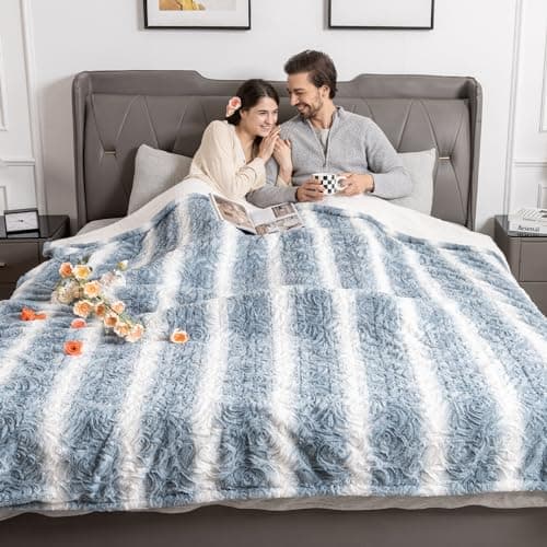 WOOMER Heated Blanket King Size 100" x 90", Electric Blanket with Dual Controls, 0.5-12 Hours Timer & 10 Heating Levels, ETL Certified, Blue White Flowers Patterns Faux Fur & Sherpa, Machine Washable